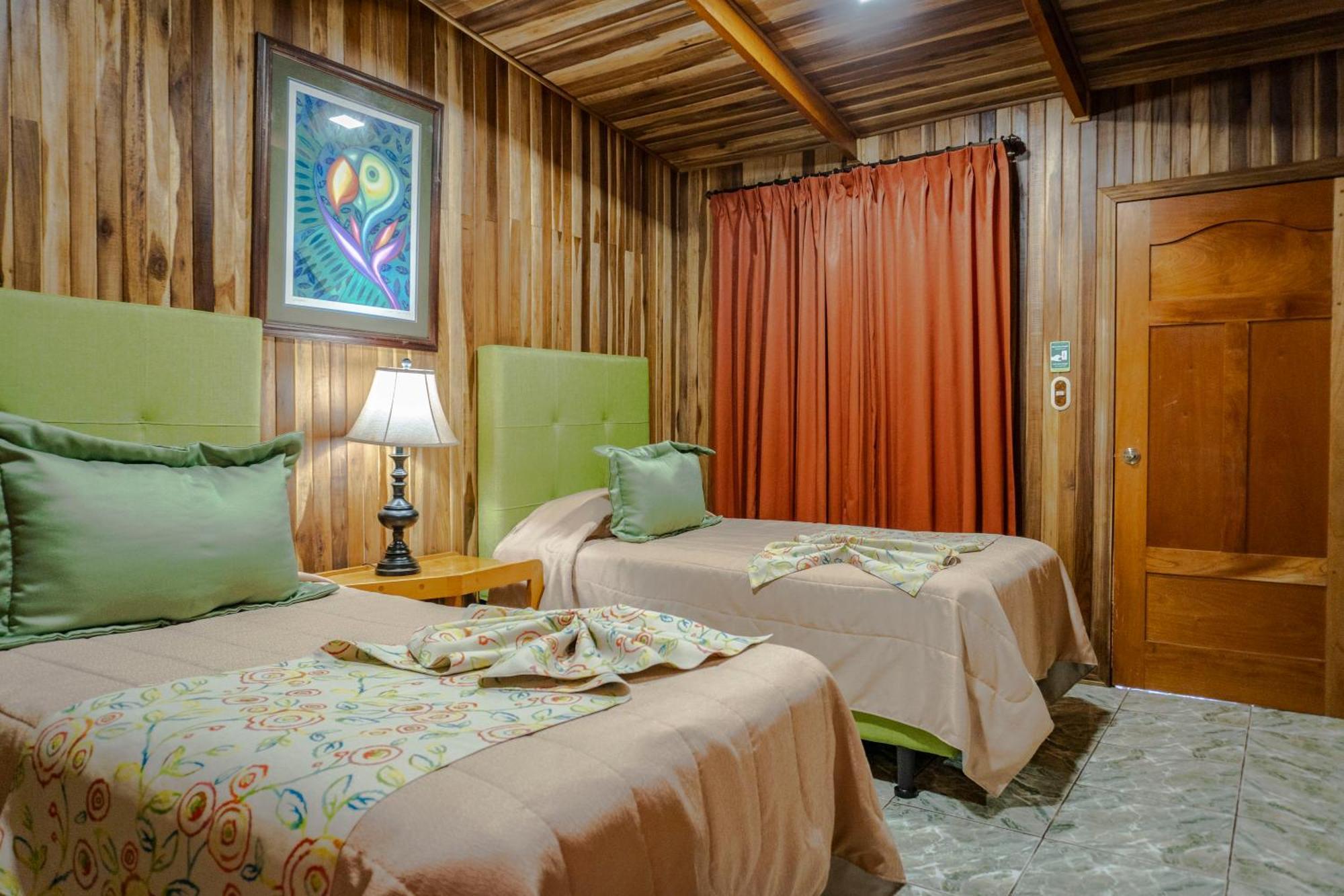 Los Pinos Cabins & Reserve Monteverde 객실 사진