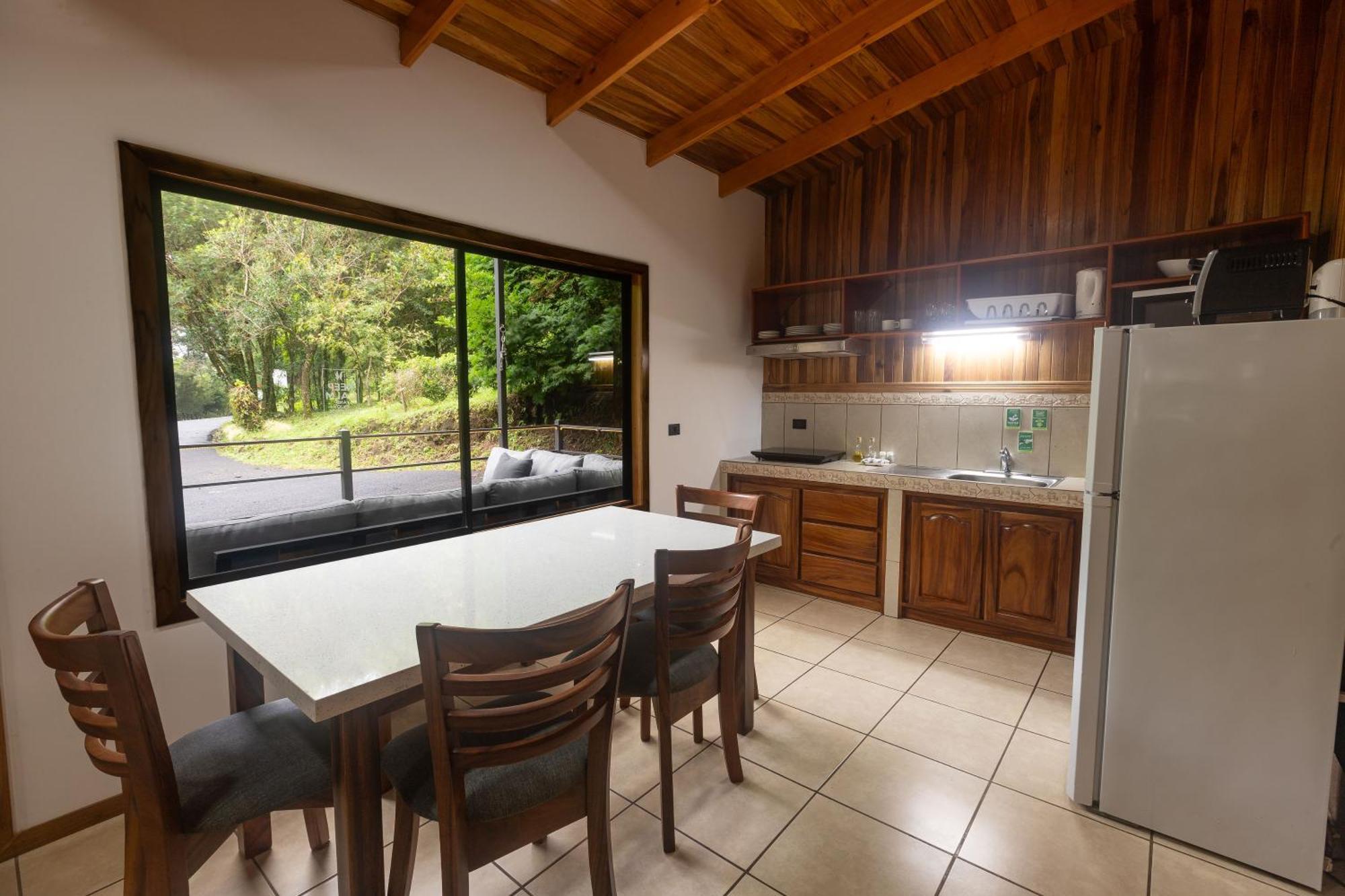 Los Pinos Cabins & Reserve Monteverde 객실 사진
