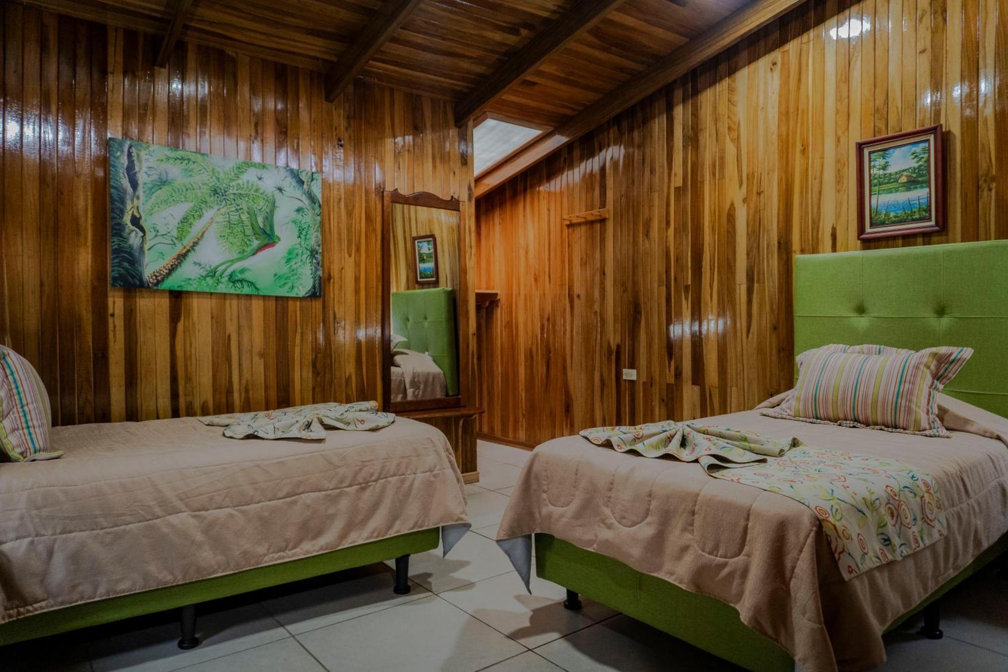 Los Pinos Cabins & Reserve Monteverde 객실 사진